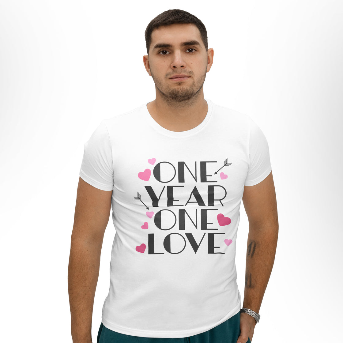 One Year One Love – Outfits for Couples – 1st Anniversary Look Idea